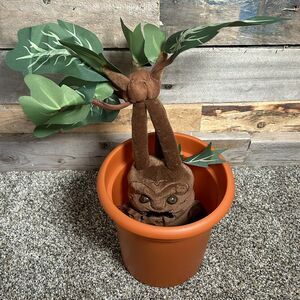 The Noble Collection Harry Potter Electronic Interactive Plush Mandrake Soft Toy